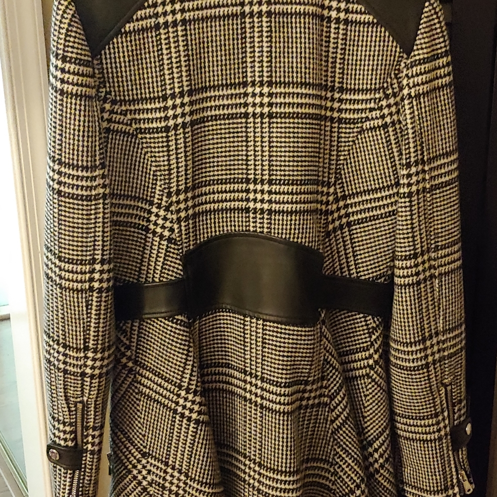 Wool coat - Picture 3 of 3
